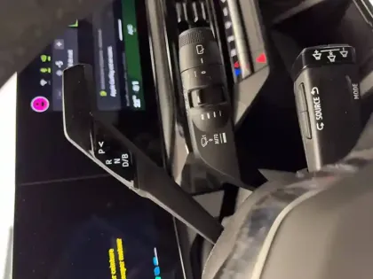 Photo 19 Renault Clio  E-Tech full hybrid 160 ch