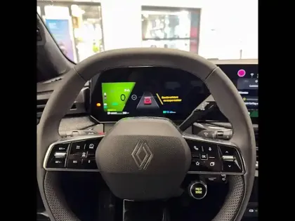 Photo 94 Renault Clio  E-Tech full hybrid 160 ch