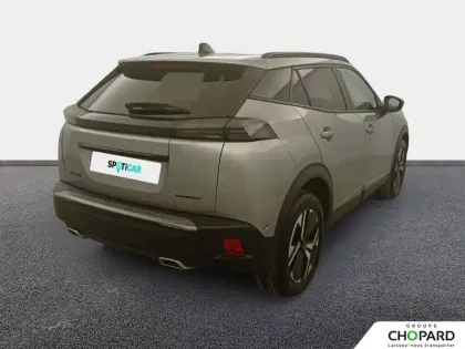 Photo 7 Peugeot 2008  Hybrid 136 e-DCS6