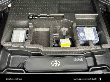Photo 12 Toyota Yaris  Cross Hybride 116h AWD-i