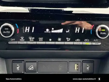 Photo 16 Toyota Yaris  Cross Hybride 116h AWD-i