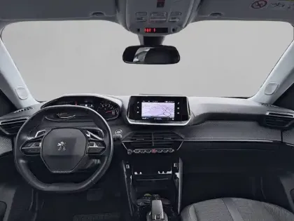 Photo 7 Peugeot 2008  PureTech 130 S&S EAT8