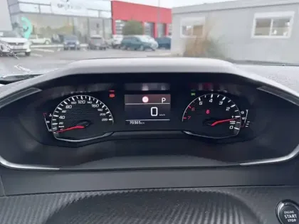 Photo 9 Peugeot 2008  PureTech 130 S&S EAT8