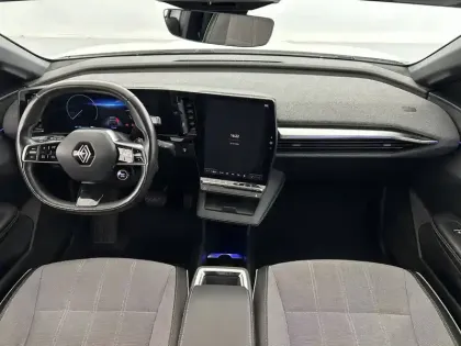 Photo 27 Renault Megane  E-Tech EV60 220 ch super charge