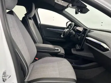 Photo 13 Renault Megane  E-Tech EV60 220 ch super charge