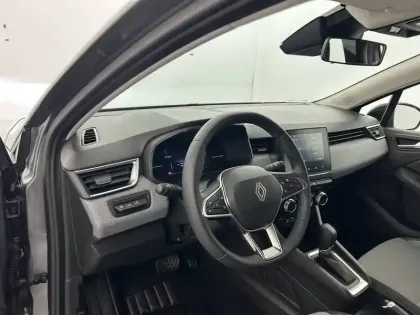 Photo 9 Renault Clio  E-Tech full hybrid 145 ch GSR2