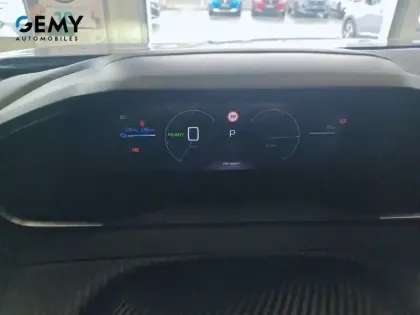 Photo 13 Peugeot 2008  Electrique 50 kWh 136 ch