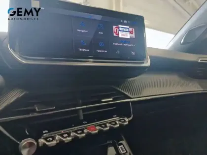 Photo 14 Peugeot 2008  Electrique 50 kWh 136 ch