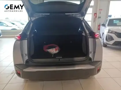 Photo 5 Peugeot 2008  Electrique 50 kWh 136 ch