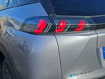 Photo 16 Peugeot 2008  Electrique 136 ch