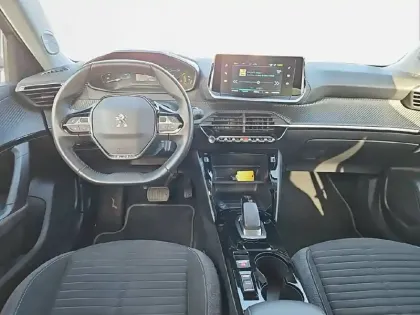 Photo 7 Peugeot 2008  Electrique 136 ch