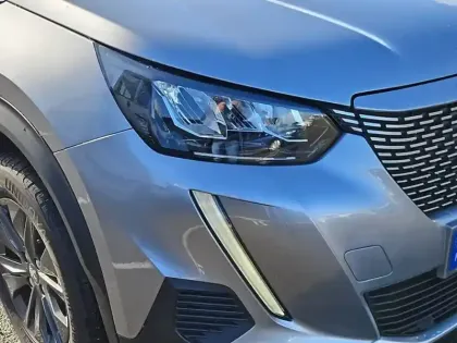 Photo 15 Peugeot 2008  Electrique 136 ch