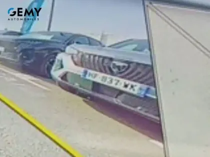 Photo 12 Peugeot 308  Electrique 55 kWh 156ch