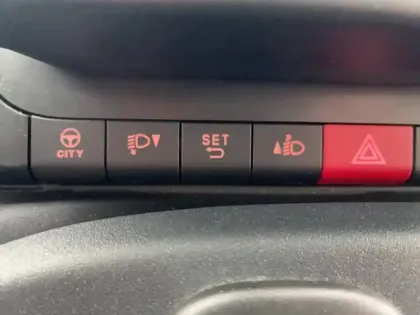 Photo 24 Fiat Panda  1.0 70 ch Hybrid BSG S/S