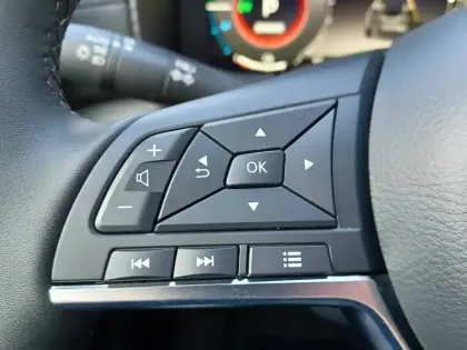 Photo 59 Nissan Juke  HYBRID 143