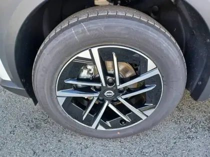 Photo 12 Nissan Juke  HYBRID 143