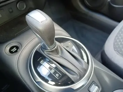 Photo 101 Nissan Juke  HYBRID 143