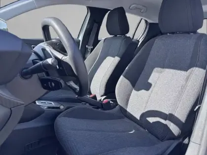Photo 10 Peugeot 208  Hybrid 100 e-DCS6