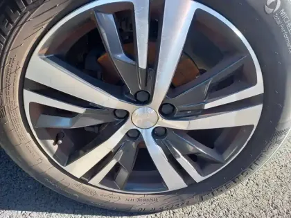 Photo 46 Peugeot 5008  PureTech 130ch S&S EAT8