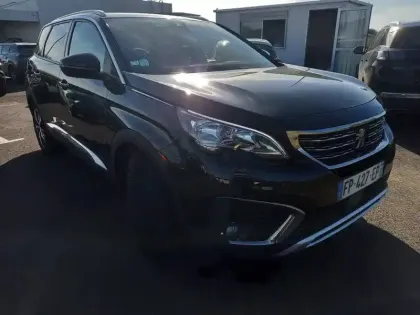 Photo 20 Peugeot 5008  PureTech 130ch S&S EAT8