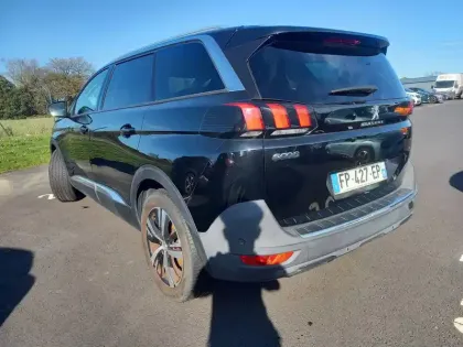 Photo 5 Peugeot 5008  PureTech 130ch S&S EAT8