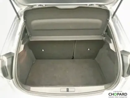 Photo 39 Peugeot 208  Hybrid 100 e-DCS6