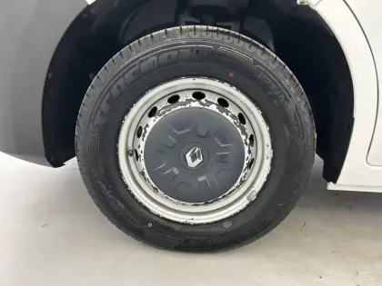 Photo 52 Renault Master  FGN TRAC F3500 L2H2 DCI 135