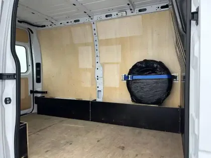 Photo 24 Renault Master Gén. III (F62) Ph3 Grand Confort 1