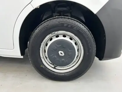 Photo 29 Renault Master Gén. III (F62) Ph3 Grand Confort 1