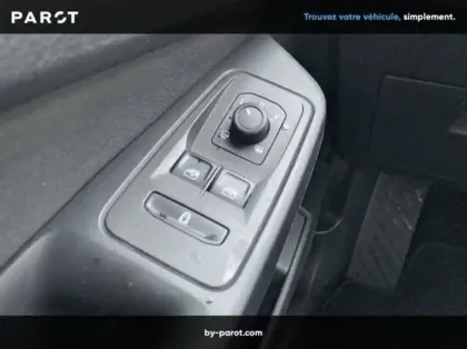 Photo 69 Ford Tourneo Connect 2.0 EcoBlue 102 BVM6 Titanium