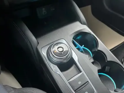 Photo 7 Ford Tourneo Connect Gén. III Ph1 Titanium 5