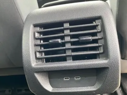 Photo 68 Ford Tourneo Connect 2.0 EcoBlue 102 BVM6 Titanium