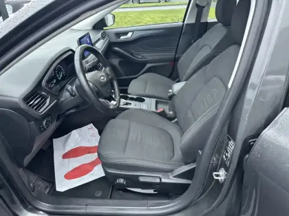 Photo 9 Ford Focus Gén. I Ph1 Base 5