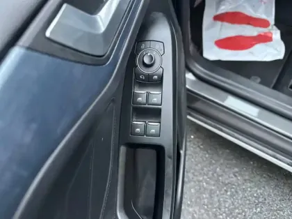 Photo 5 Ford Focus Gén. I Ph1 Base 5