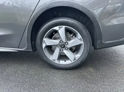 Photo 13 Ford Focus Gén. I Ph1 Base 5