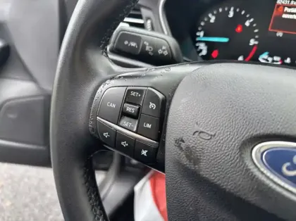 Photo 15 Ford Focus Gén. I Ph1 Base 5