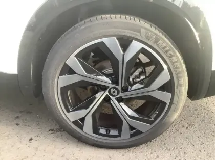 Photo 8 Renault Austral E-Tech full hybrid 200 GSR2 Techno esprit Alpine