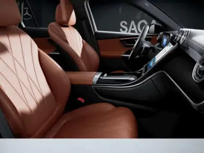 Photo 37 Mercedes Classe GLC Gén. II (X254) Ph1 AMG Line + 5