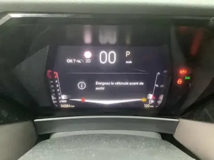 Photo 13 DS DS 4 BlueHDi 130 EAT8 Etoile - Cuir Nappa