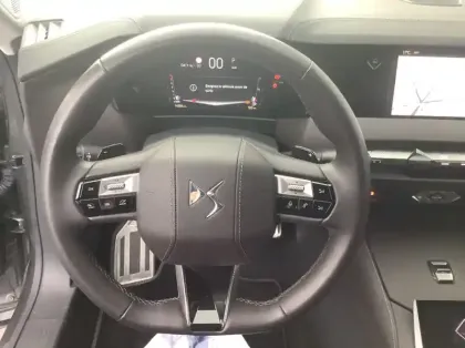 Photo 17 DS DS 4 BlueHDi 130 EAT8 Etoile - Cuir Nappa