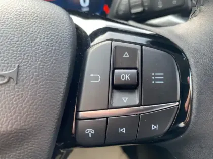 Photo 16 Ford Kuga 2.5 Duratec 180ch Hybrid FlexiFuel Titanium Business Powershift