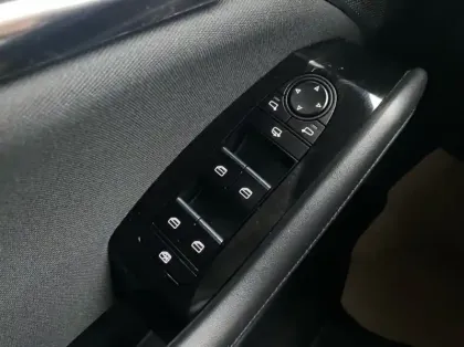 Photo 5 Mazda Mazda3 2.0 e-SKYACTIV-X M-Hybrid 186ch Sportline 2022