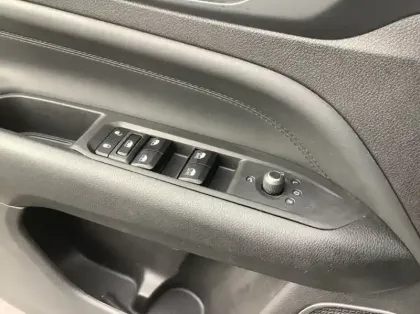 Photo 16 Jeep Compass 1.5 Turbo T4 130 ch e-Hybrid BVR7 S