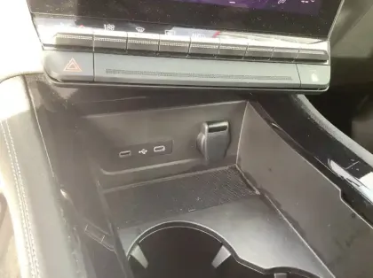 Photo 20 Renault Austral E-Tech full hybrid 200 GSR2 Techno esprit Alpine