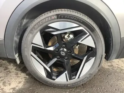 Photo 8 Renault Symbioz Nouveau E-Tech full hybrid 145 Iconic