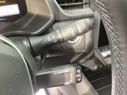 Photo 19 Renault Symbioz Nouveau E-Tech full hybrid 145 Iconic