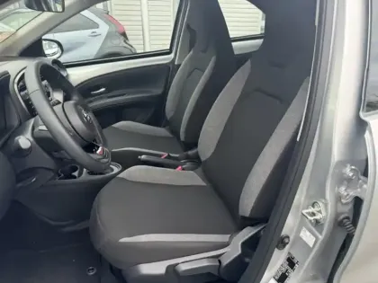 Photo 13 Toyota Aygo 1.0 VVT-i 72 Dynamic S-CVT