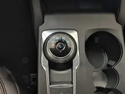 Photo 25 Ford Kuga Gén. III Ph1 ST-Line X 5