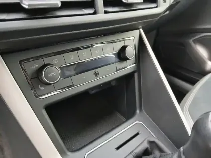 Photo 12 Volkswagen Polo  1.0 TSI 95 CARAT