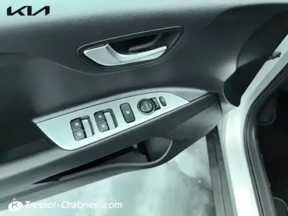Photo 19 Kia Stonic  1.0 T-GDi 100 ch BVM6 GT Line
